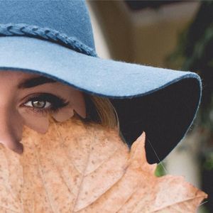 Meet your Posher, Madeleine